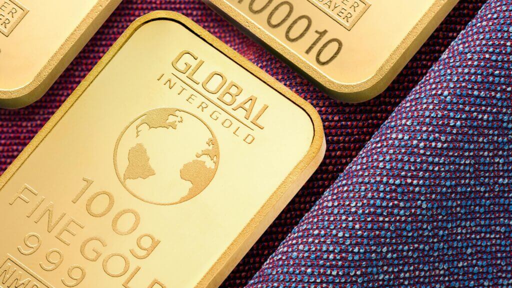 If you're wondering how to trade gold in South Africa, you're in the right place. This comprehensive guide will take you through everything you need to know about how to trade gold, from understanding the market to choosing the right platform and strategies.